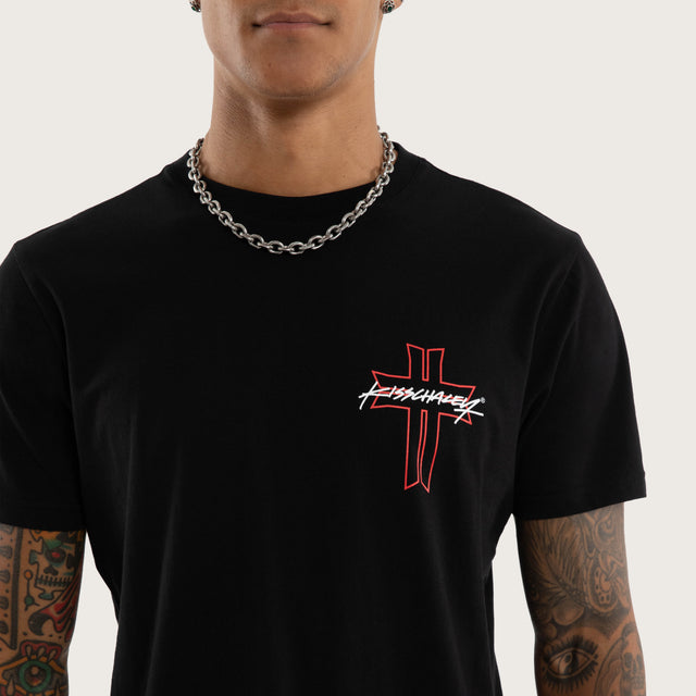 Model wears Jackson Curved Hem Tee Black T-Shirts in Black - Image 4