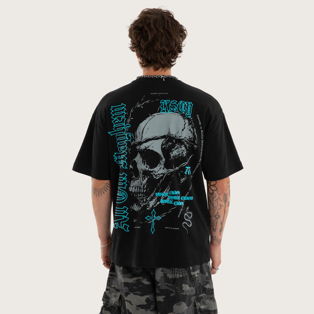 Model wears Venting Street Tee Black T-Shirts in Black - Image 1