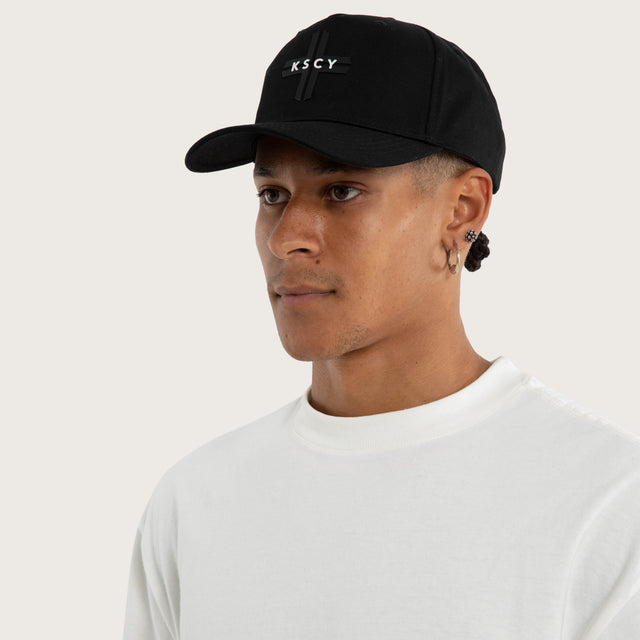 Cross Cap Jet Black