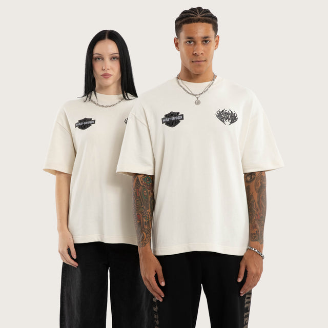 Model wears Outlaw Loopback Street Tee Tofu T-Shirts Grey – image 1