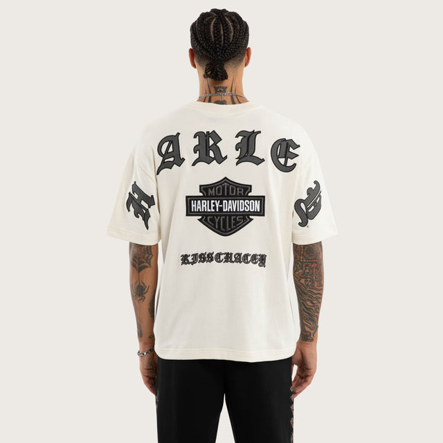 Model wears Outlaw Loopback Street Tee Tofu T-Shirts Grey – image 2