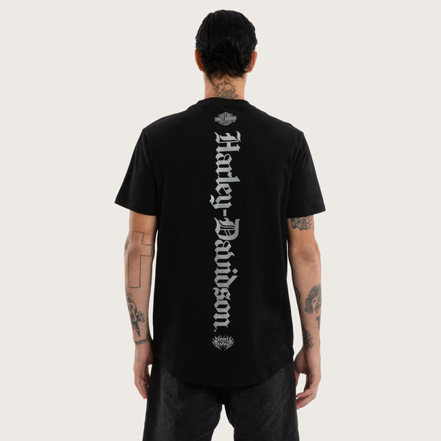 Model wears Rustline Dual Curved Tee Jet Black T-Shirts in Black - Image 2