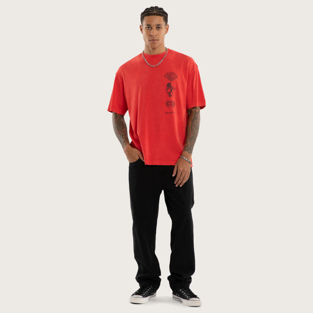 Model wears Harley-Davidson Chopper Street Tee Snow Scarlet T-Shirts in Red - Image 5