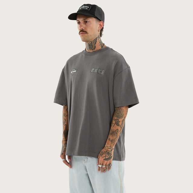 Model wears Ride Street Tee Charcoal T-Shirts Grey – image 6