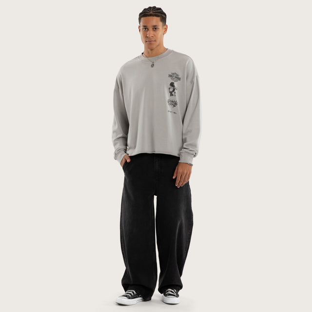 Model wears Member Box Fit Raw Hem Sweater Pigment Dove Jumpers in Grey - Image 5