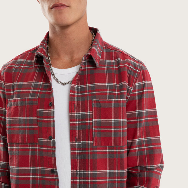 Model wears Discord Casual LS Shirt Blissful Check Long Sleeve Shirts Brown – image 2