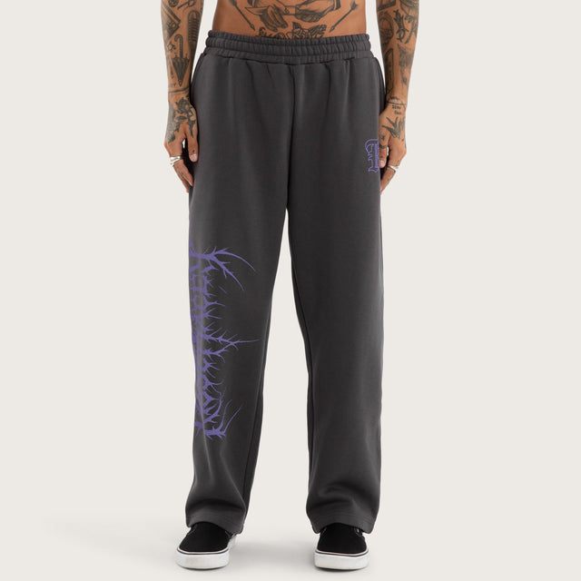Model wears Subversion Baggy Sweatpant Grey Trackpants in Grey - Image 5