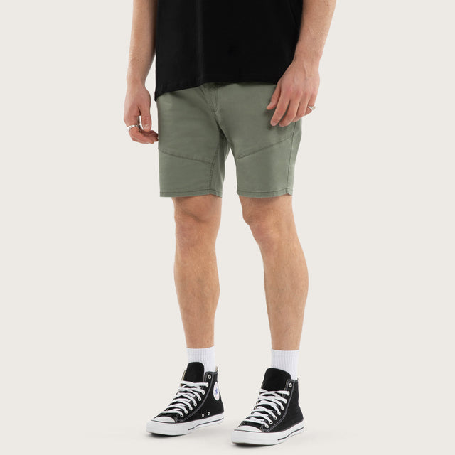 Model wears Wyvern Short Olive Shorts Green – image 3