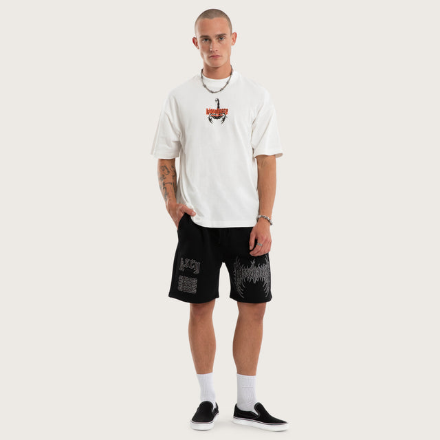 Model wears Threshold Trackshort Jet Black Trackshorts Black – image 6