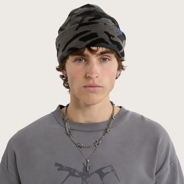 Connecting Beanie Bat Camo