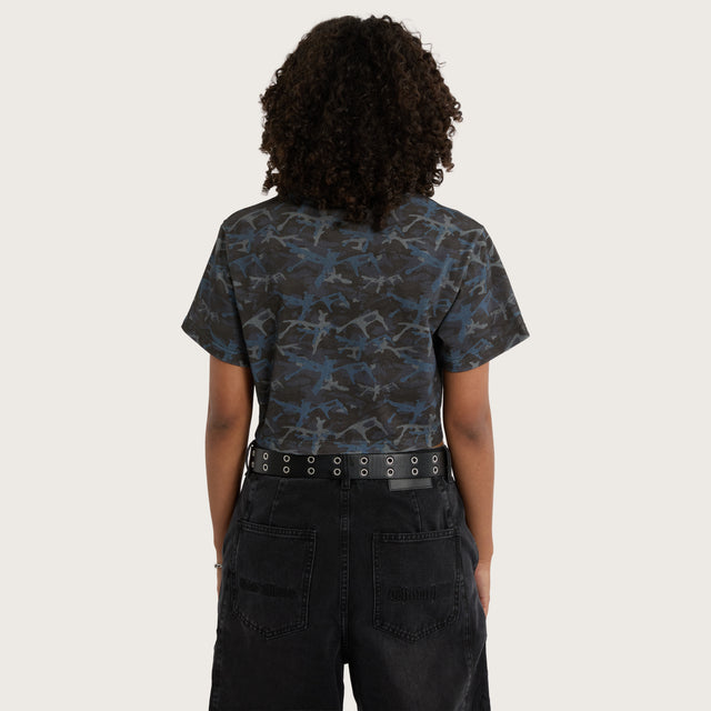 Invade Crop Tee Bat Camo