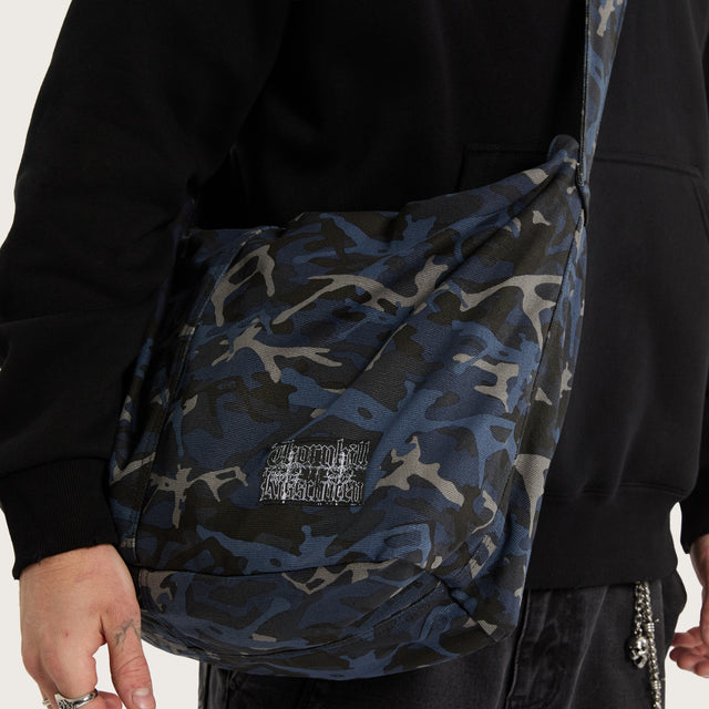 Disappear Messenger Bag Bat Camo