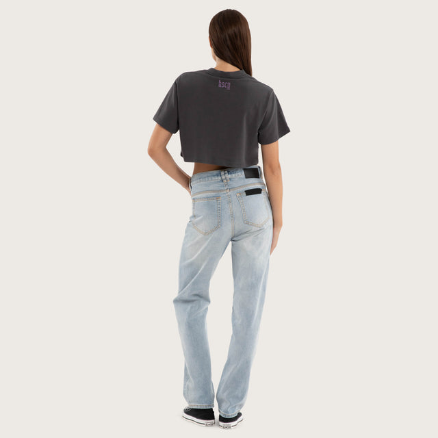 Model wears Elara Crop Tee Asphalt T-Shirts  – image 4