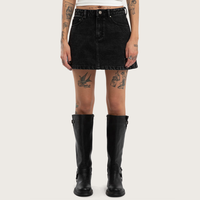 Model wears Thora Denim Skirt Washed Black Skirt Black – image 5