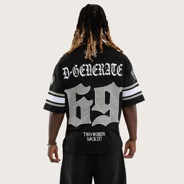 Model wears D-Generation X Mesh Jersey Jet Black Jerseys Black – image 6
