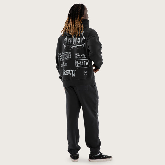 Model wears NWO 4 Life Oversized Hoodie Pig/Min Anthracite Black Hoodies Black – image 7