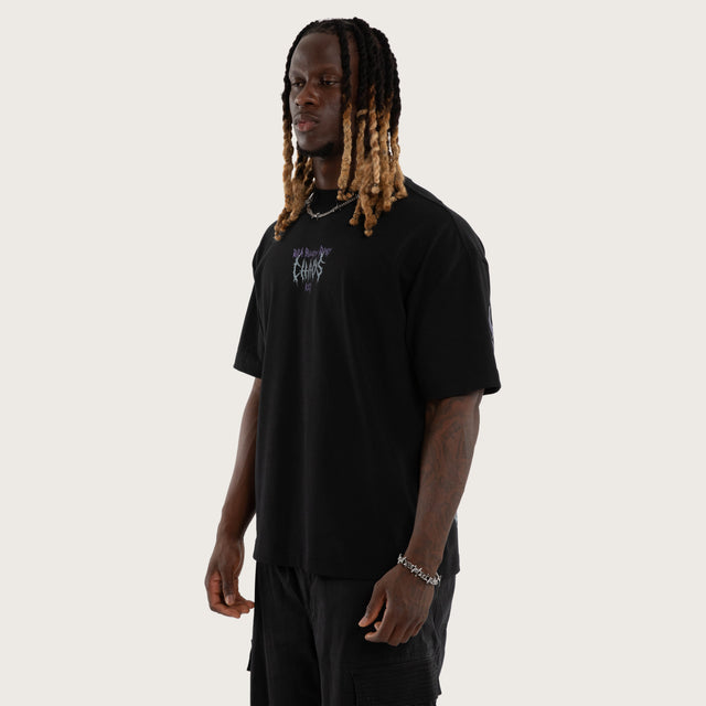 Model wears Ripley Brutality Street Tee Anthracite Black T-Shirts Black – image 3