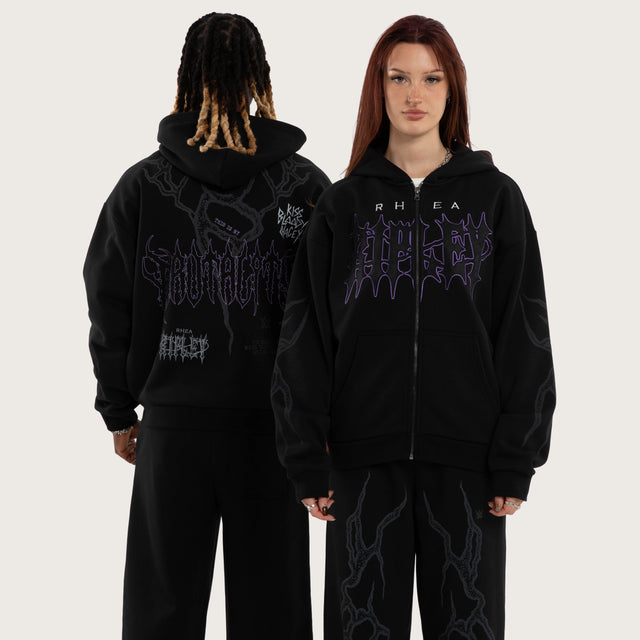 Model wears Ripley Chaos Street Zip Hoodie Anthracite Black Hoodies Black – image 1