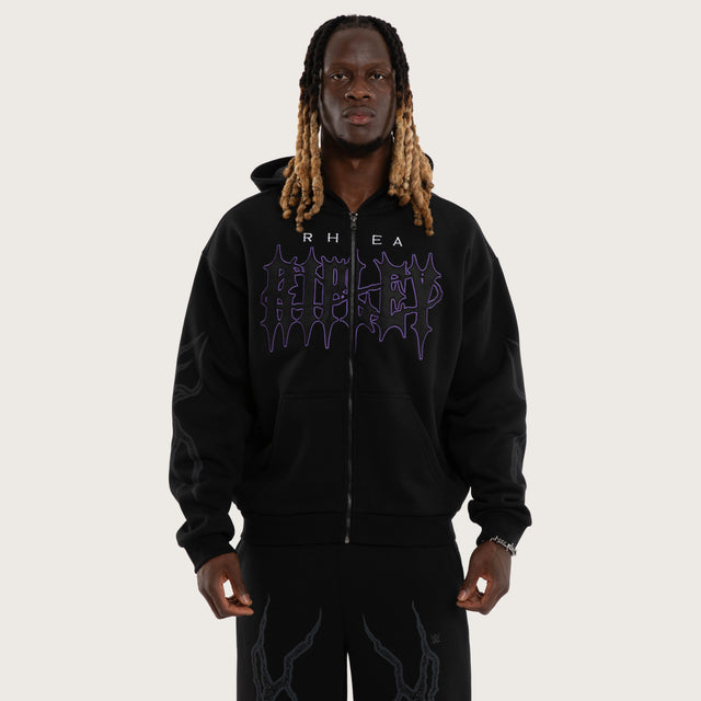 Model wears Ripley Chaos Street Zip Hoodie Anthracite Black Hoodies Black – image 3