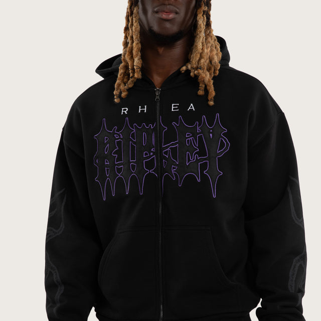 Model wears Ripley Chaos Street Zip Hoodie Anthracite Black Hoodies Black – image 4