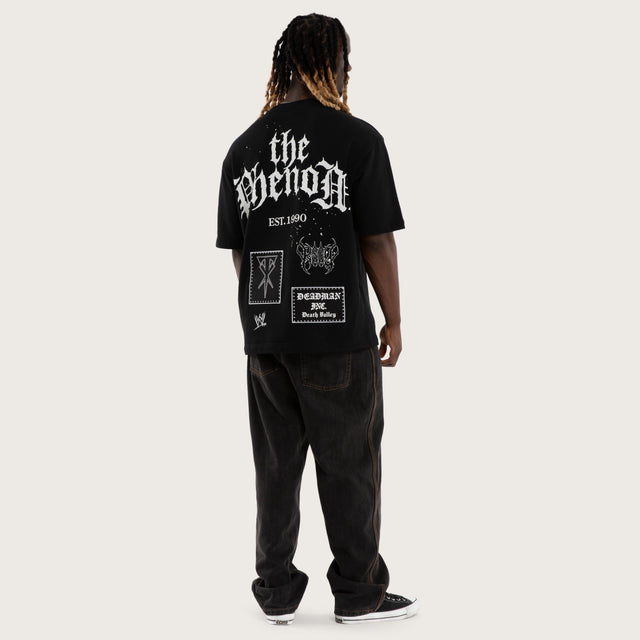 Model wears UT Casket Loopback Osized Tee Jet Black T-Shirts Black – image 5