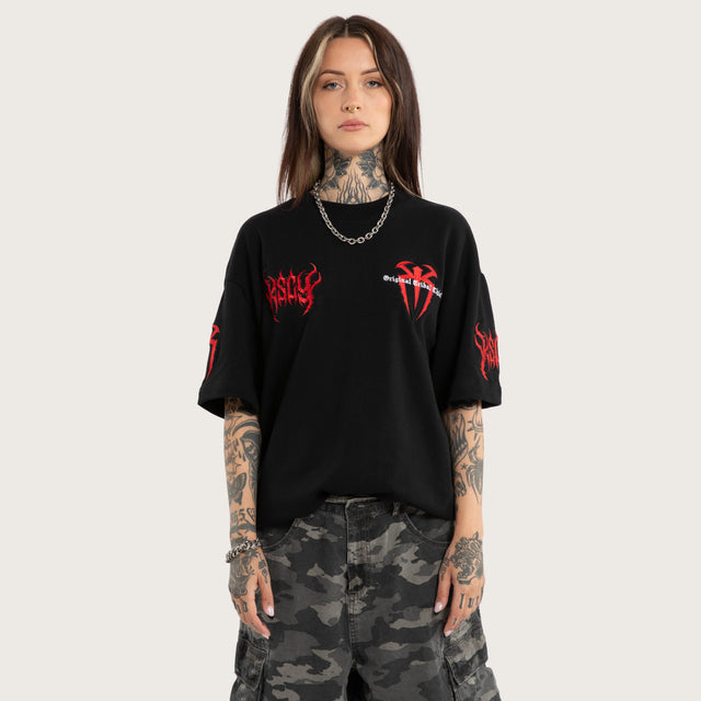 Model wears Roman Reigns Loopback Street Tee Jet Black T-Shirts Black – image 2