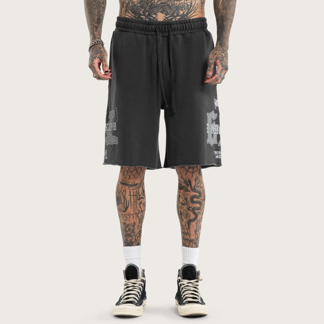 Model wears D-Generation X Loopback Trackshort Pigment Black Trackshorts Black – image 9