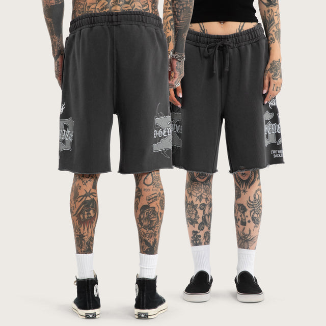 Model wears D-Generation X Loopback Trackshort Pigment Black Trackshorts Black – image 2