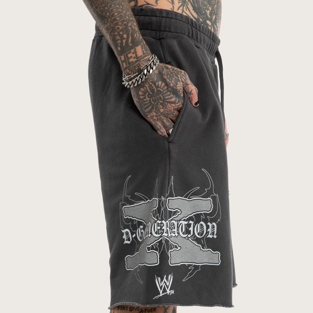 Model wears D-Generation X Loopback Trackshort Pigment Black Trackshorts Black – image 3