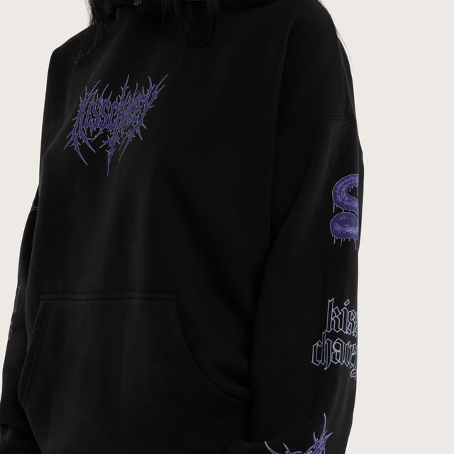 Model wears Francesca Box Fit Hoodie Jet Black Hoodies Black – image 2