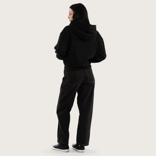 Model wears Caterina Street Zip Hoodie Jet Black Hoodies Black – image 4