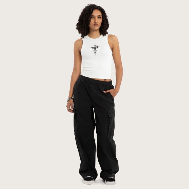 Model wears Luke Walker Obscura Rib Tank Natural White Tanks in White - Image 5