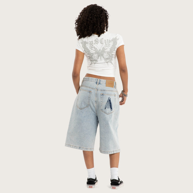 Model wears Butterfly Baby Tee White T-Shirts in White Image - 4