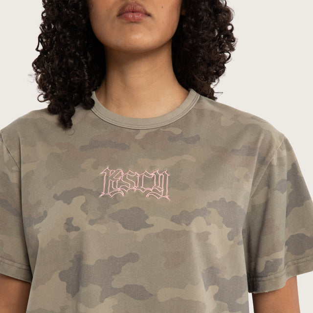 Model wears Resolute Rebel Tee Airwolf Camo T-Shirts in Camo Image - 2