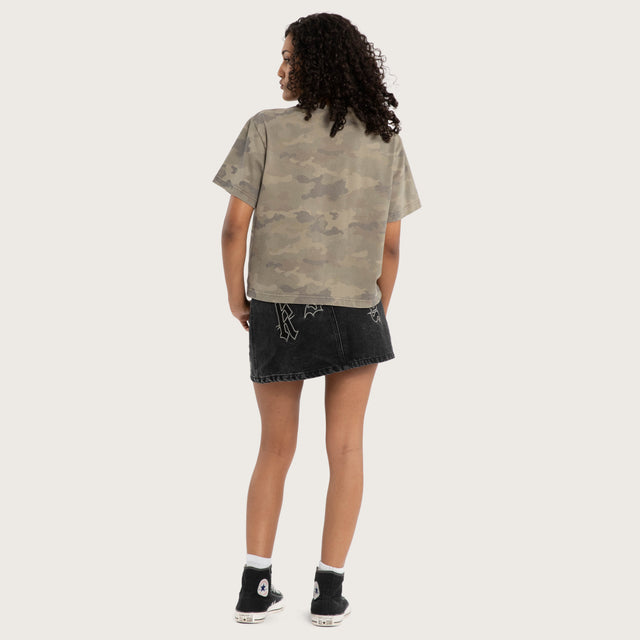 Model wears Resolute Rebel Tee Airwolf Camo T-Shirts in Camo Image - 4