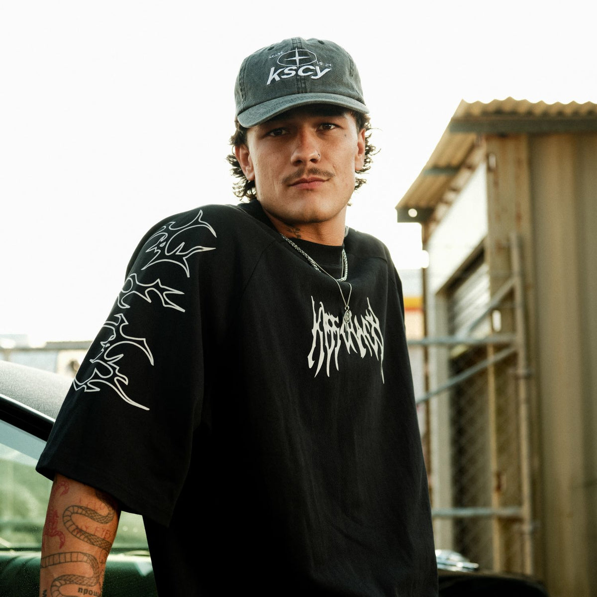Creeper Street Tee in Anthracite Black | KSCY
