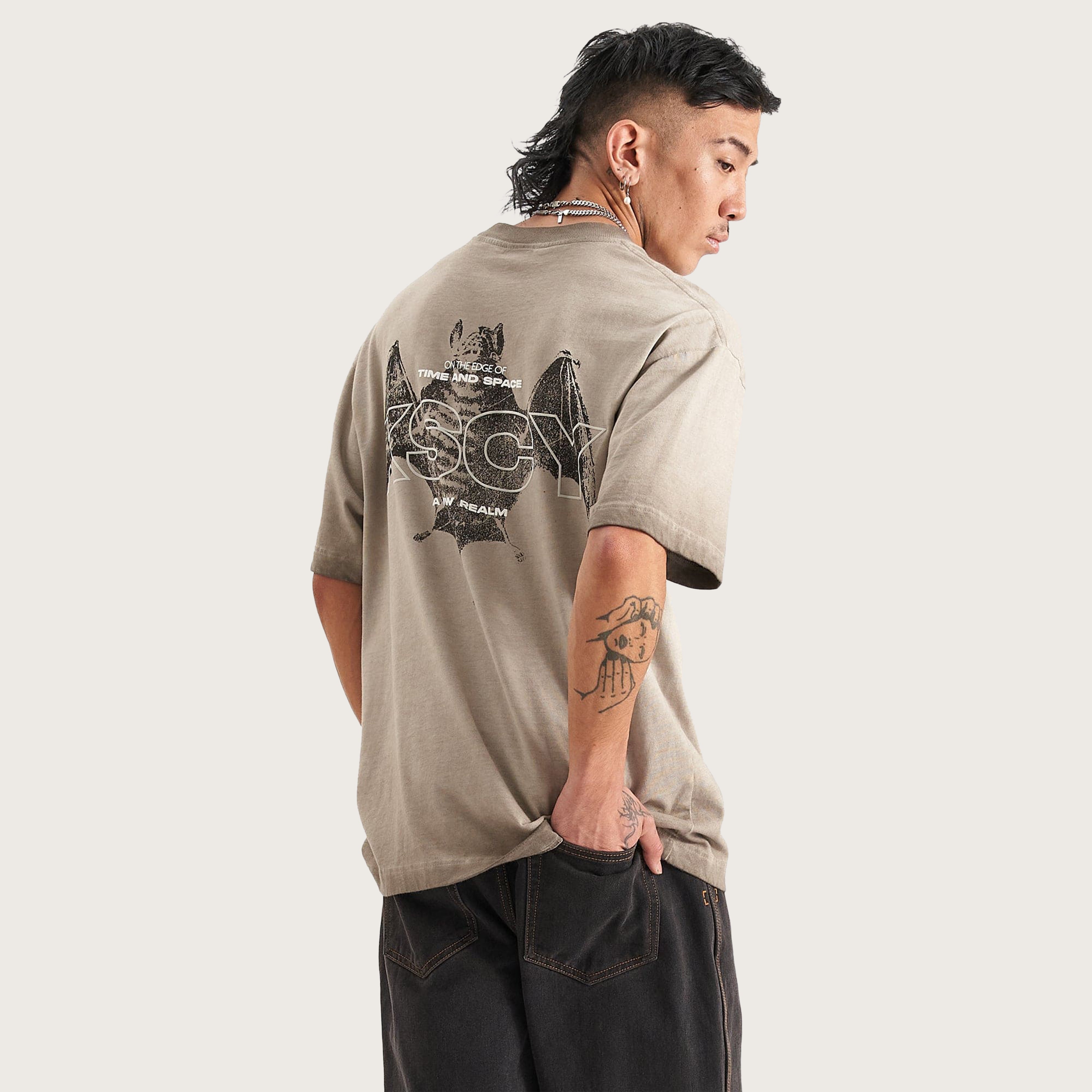 Grunge Bat Street Fit T-Shirt in Oil Washed Brown | Kiss Chacey