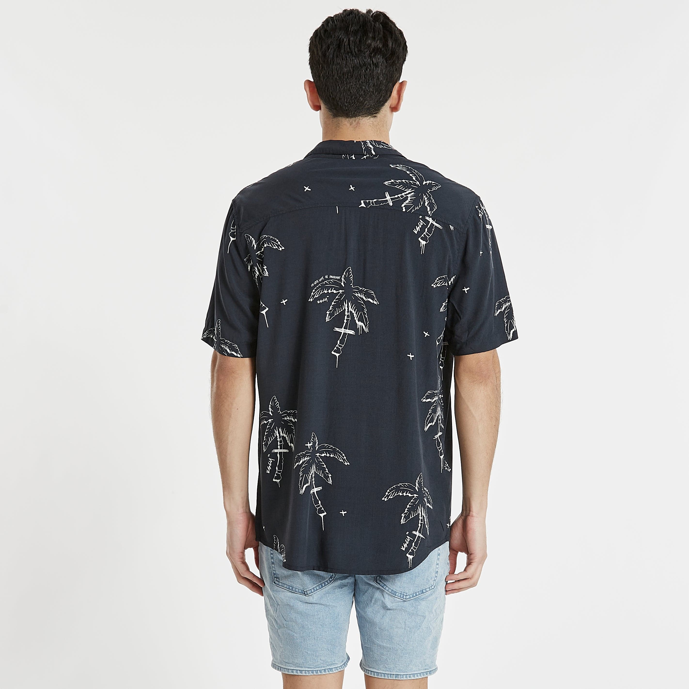 Become Relaxed S/S Shirt Black/White Print