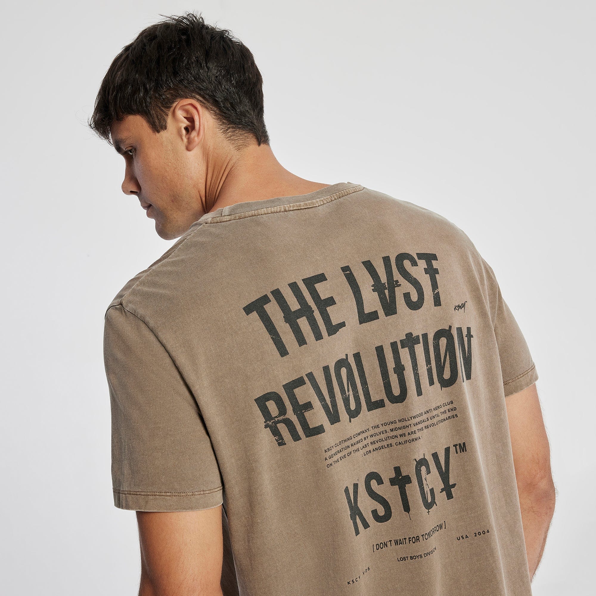 Enemy Step Hem T-Shirt Pigment Warm Taupe